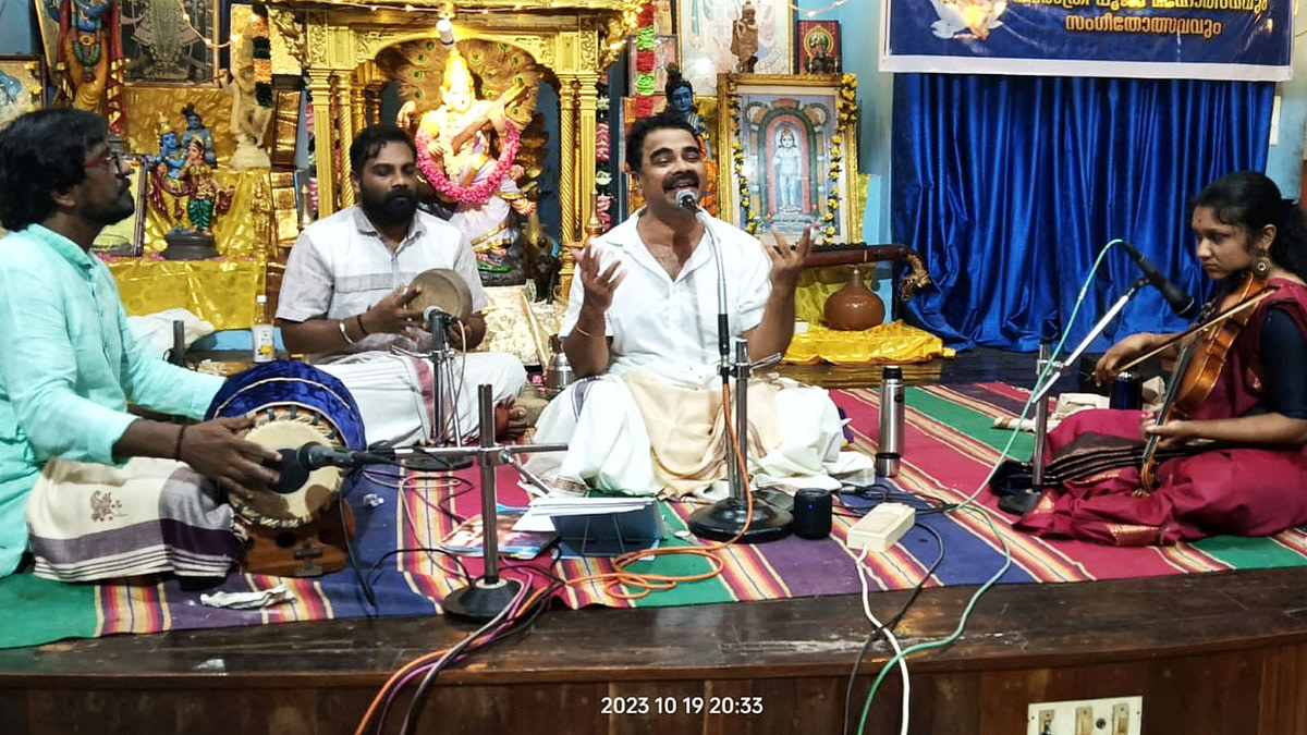 Navaratri Pooja Sangeetholsavam 17