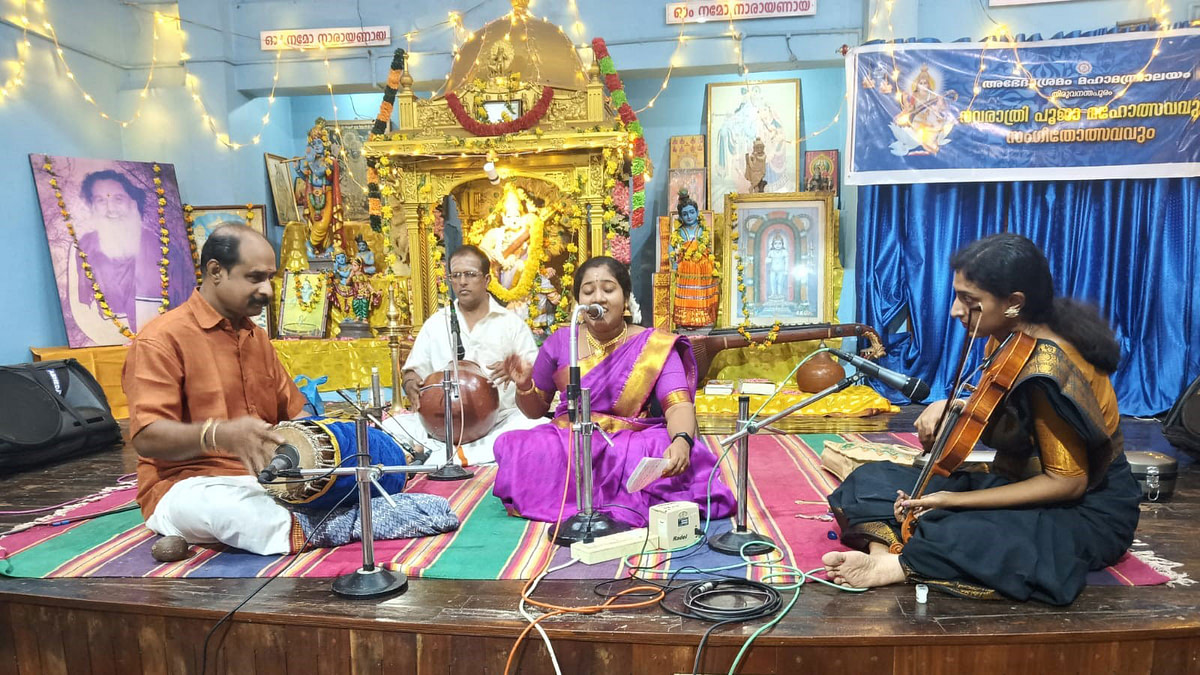 Navaratri Pooja Sangeetholsavam 22