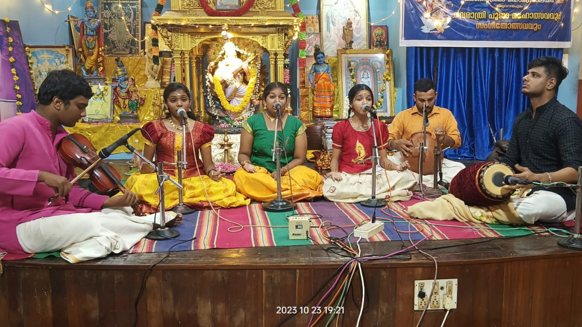 Navaratri Pooja Sangeetholsavam 3